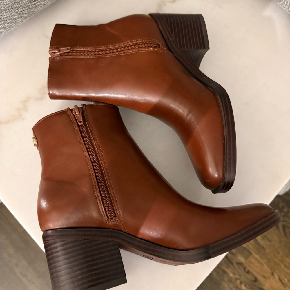Women Ankle Booties / Ankle Boots